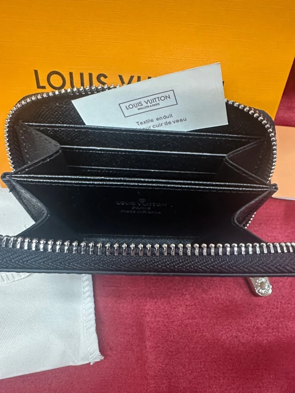Louis Vuitton Damier Graphite Zip Wallet - Picture 2 of 8